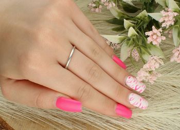 Pierścionek Swarovski Elements P 48418LR z różowym kryształem 8 mm, waga 2,42 g, szerokość szyny 2 mm. Subtelna i romantyczna biżuteria idealna na prezent.5.jpg